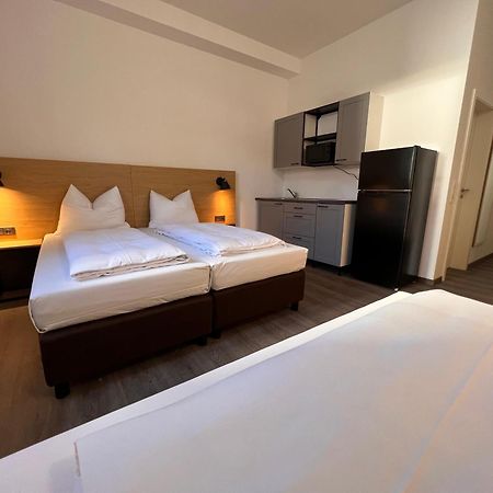 24Seven Apartments - Self Check-In Altdorf  Eksteriør bilde