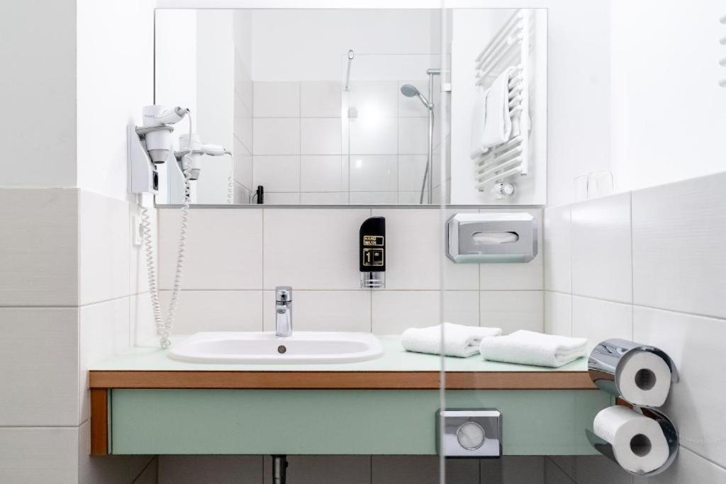 24Seven Apartments - Self Check-In Altdorf  Eksteriør bilde