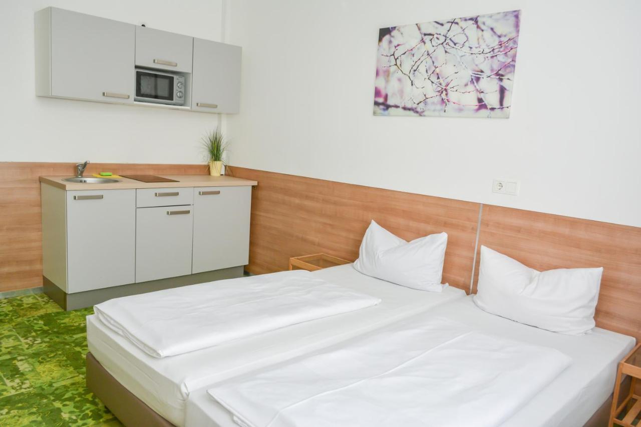 24Seven Apartments - Self Check-In Altdorf  Eksteriør bilde